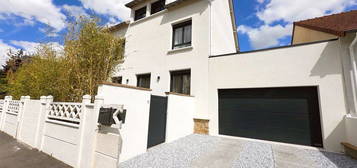 Maison 7 pièces 186 m²