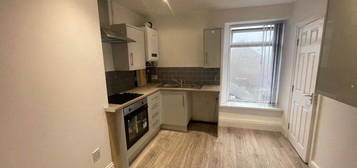 Flat to rent in Hope Street, Crook DL15