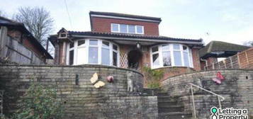 2 bedroom detached house