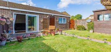 2 bed bungalow to rent