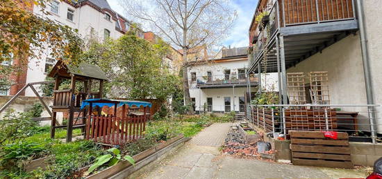 Schöne Wohnung im Hinterhaus, super Grundriss, Terrasse, Bad mit Wanne und Dusche