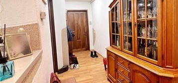 Apartament 2 camere decomandat, etaj 1 , str. Nicolae Iorga