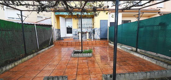 Casa adosada en Espinosa de Henares - pueblo, Espinosa de Henares