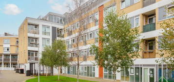 3 bedroom flat for sale