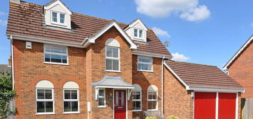 5 bed detached house for sale