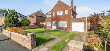 3 bed detached house for sale