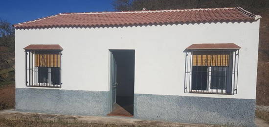 Finca rústica en venta en Casabermeja