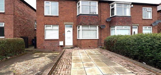 Flat to rent in Benton Road, High Heaton, Newcastle Upon Tyne NE7