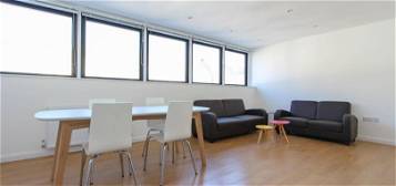 Flat to rent in Penthouse Flat, Stucley Place, Camden Town NW1