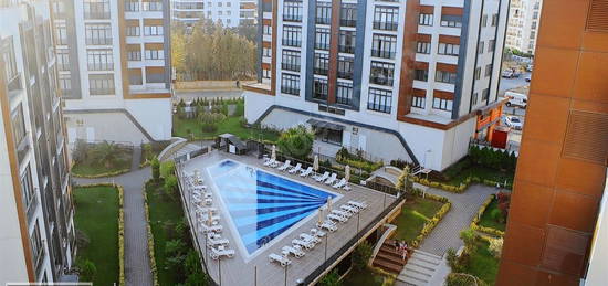 TUZLA EKŞİOĞLU VİZYON PARK'TA HAVUZ CEPHELİ 1+1 EN ÜST KAT DAİRE