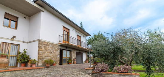 Villa bifamiliare, buono stato, 220 m², Cellai, Rignano sull'Arno