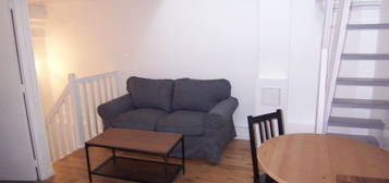 Studio meublé  à louer, 1 pièce, 29 m², Étage 2/–