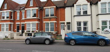 2 bed flat to rent