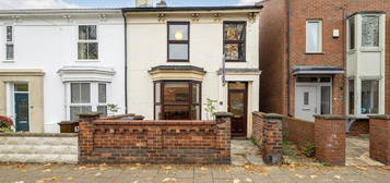 3 bed terraced house for sale