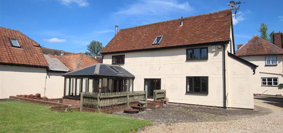 Detached house to rent in Duddenhoe End, Saffron Walden CB11