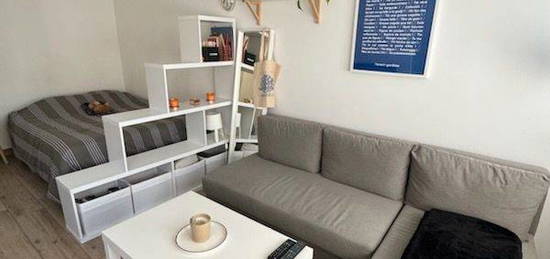 Appartement 26 m² à louer - Marseille 5e (Impasse Sarturan)