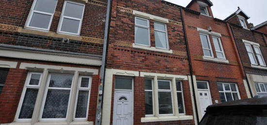 4 bedroom terraced house