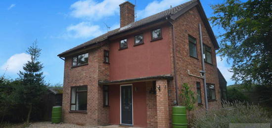 3 bedroom detached house