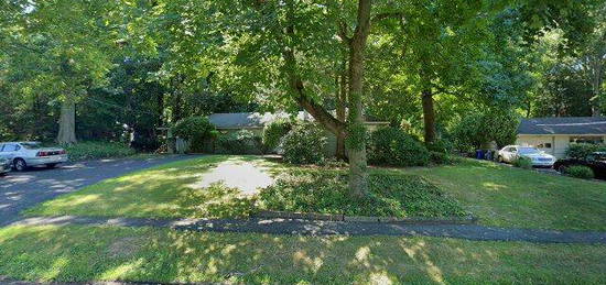 91 Macarthur Ave, Closter, NJ 07624