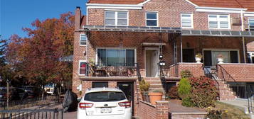 141-01 68 Dr, Kew Gardens Hills, NY 11367