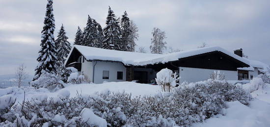 Großzügige Wohnung mit schöner Aussicht im Herzen von Lindberg