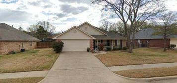 1632 Ross Dr, Midlothian, TX 76065