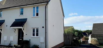 3 bedroom semi-detached house to rent