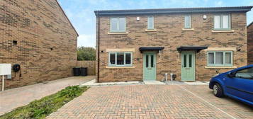 3 bedroom semi-detached house