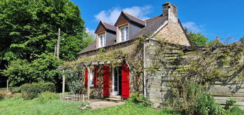 COTES D'ARMOR - Charmante Maison De Caractère En Pierre, 2 Chambres, Endroit Paisible Et Surélevé, Orientée Au Sud, Avec Jardin, Garage, Parking, Bûcher