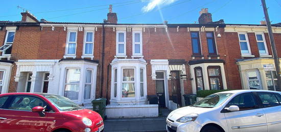 6 bed terraced house to rent