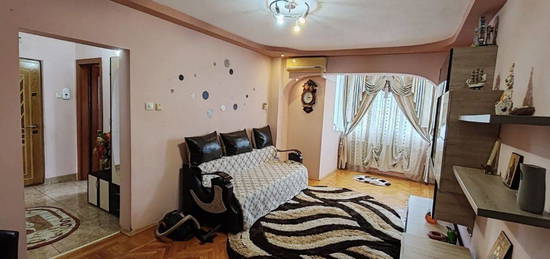 Apartament cu 2 camere de închiriat în zona Garii