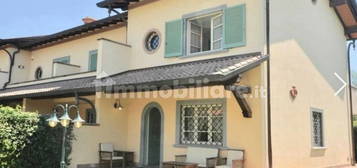 Villa a schiera via dell'Acqua 59D, Centro, Forte dei Marmi