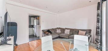 4 bedroom flat to rent