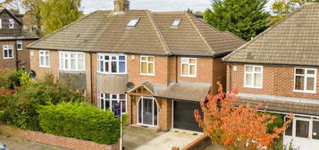 6 bedroom semi-detached house for sale