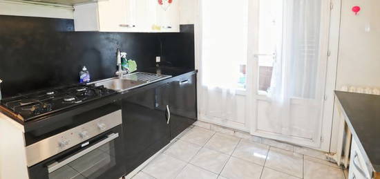 Appartement  à vendre, 4 pièces, 2 chambres, 62 m²