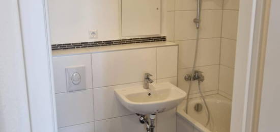 Sanierte, helle 3 Zimmer Wohnung Magdeburg 39130