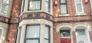 1 bedroom ground floor flat