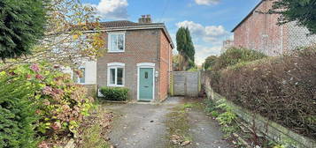 2 bedroom semi-detached house for sale