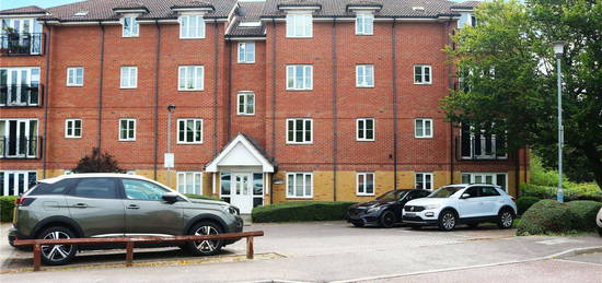 Flat for sale in Winnipeg Way, Broxbourne, Hertfordshire EN10