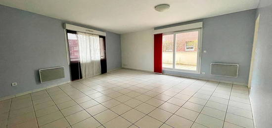 Appartement  à louer, 3 pièces, 2 chambres, 67 m²