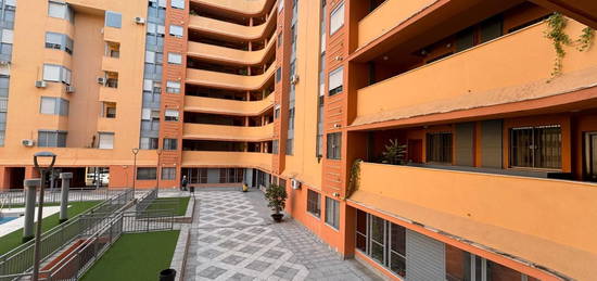 Piso en venta en Sta. Aurelia - Cantábrico - Atlàntico - La Romería