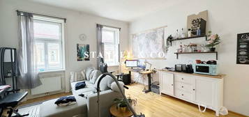 2 - ZIMMER -APARTMENT MIT ATMOSPHÄRE IN SCHÖNEM ALTHAUS ( BJ 1900 )