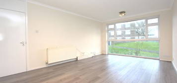 2 bed flat to rent