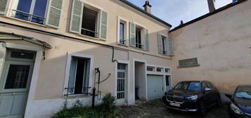 Appartement en duplex de 99m2 + un parking + 1 cave