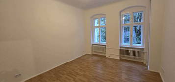 BITTE KEINE ANRUFE!!! Schönes Altbau-Apartment am Herrfurthplatz im beliebten Schillerkiez