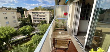 Appartement  à vendre, 3 pièces, 2 chambres, 57 m²