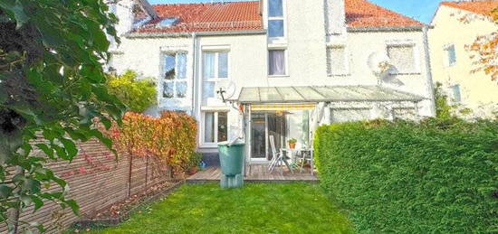 Ihr neues Zuhause wartet! - großzügiges Reihenmittelhaus mit Garten und Balkon