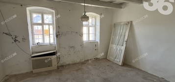 Egy kis múltidéző ház Nagykőrös szívében!