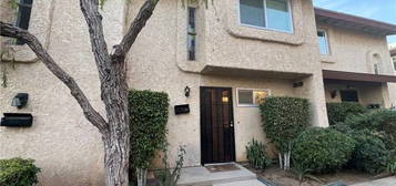 13701 Hubbard St #30, Sylmar, CA 91342