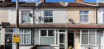 2 bed terraced house to rent